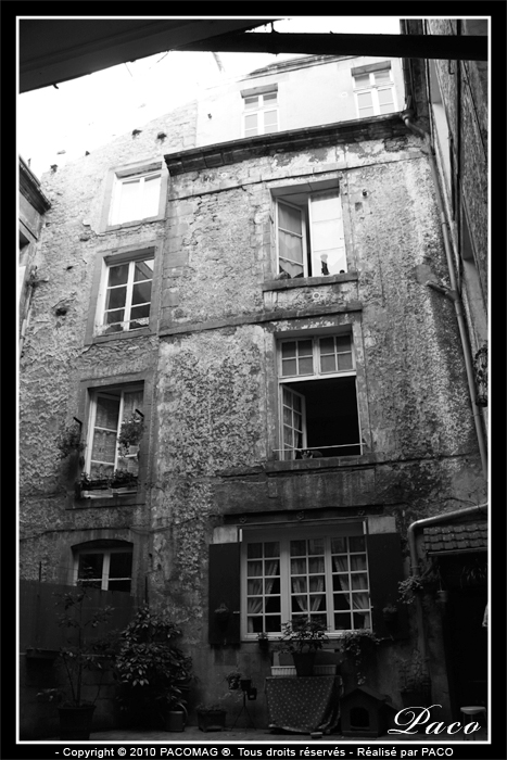 photos d'arrires cours de Sedan place capel