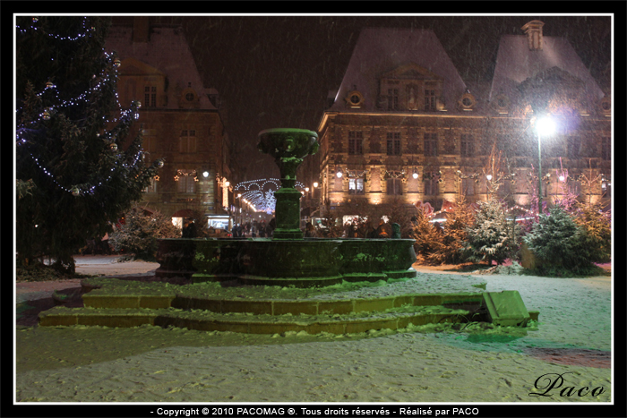 fontaine place Ducale par paco artiste peintre, illustrateur graphiste